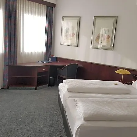 Messehotel Europe 4*
