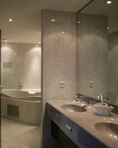 Messehotel Europe Hotell 4*