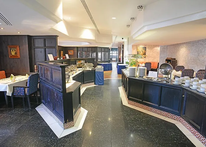 Messehotel Europe 4*